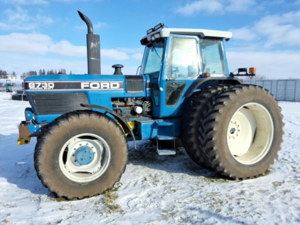 Ford 8730 Equipment Image0