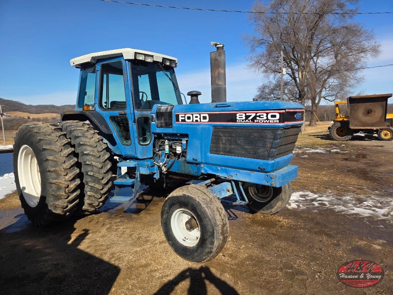 Ford 8730 Equipment Image0