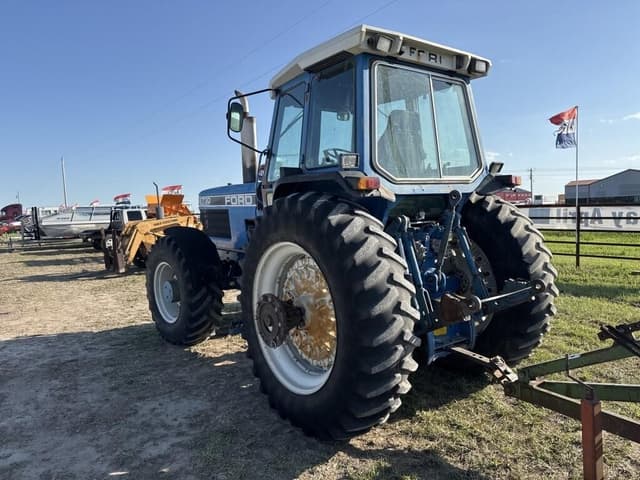 Image of Ford 8730 equipment image 2