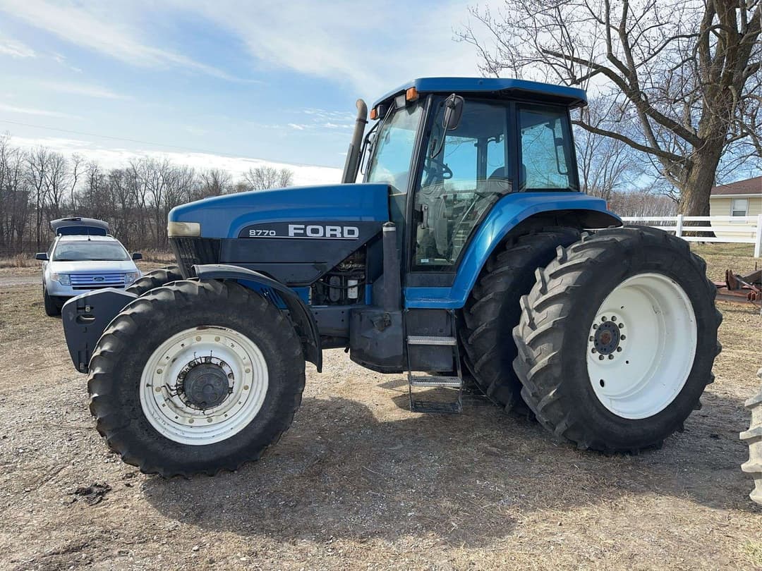 Image of New Holland 8770 Primary image