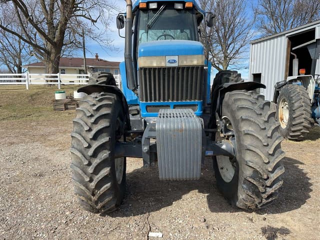 Image of New Holland 8770 equipment image 3