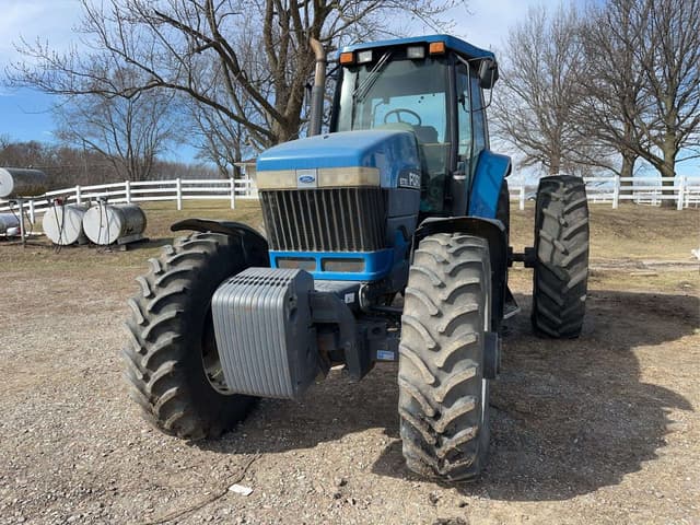 Image of New Holland 8770 equipment image 2