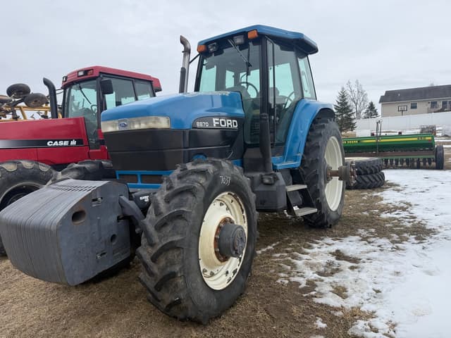 Image of New Holland 8870 equipment image 2