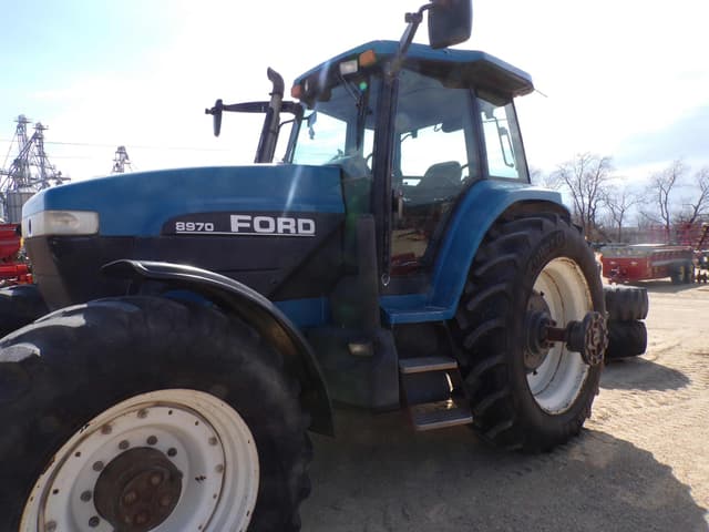 Image of New Holland 8970 equipment image 3