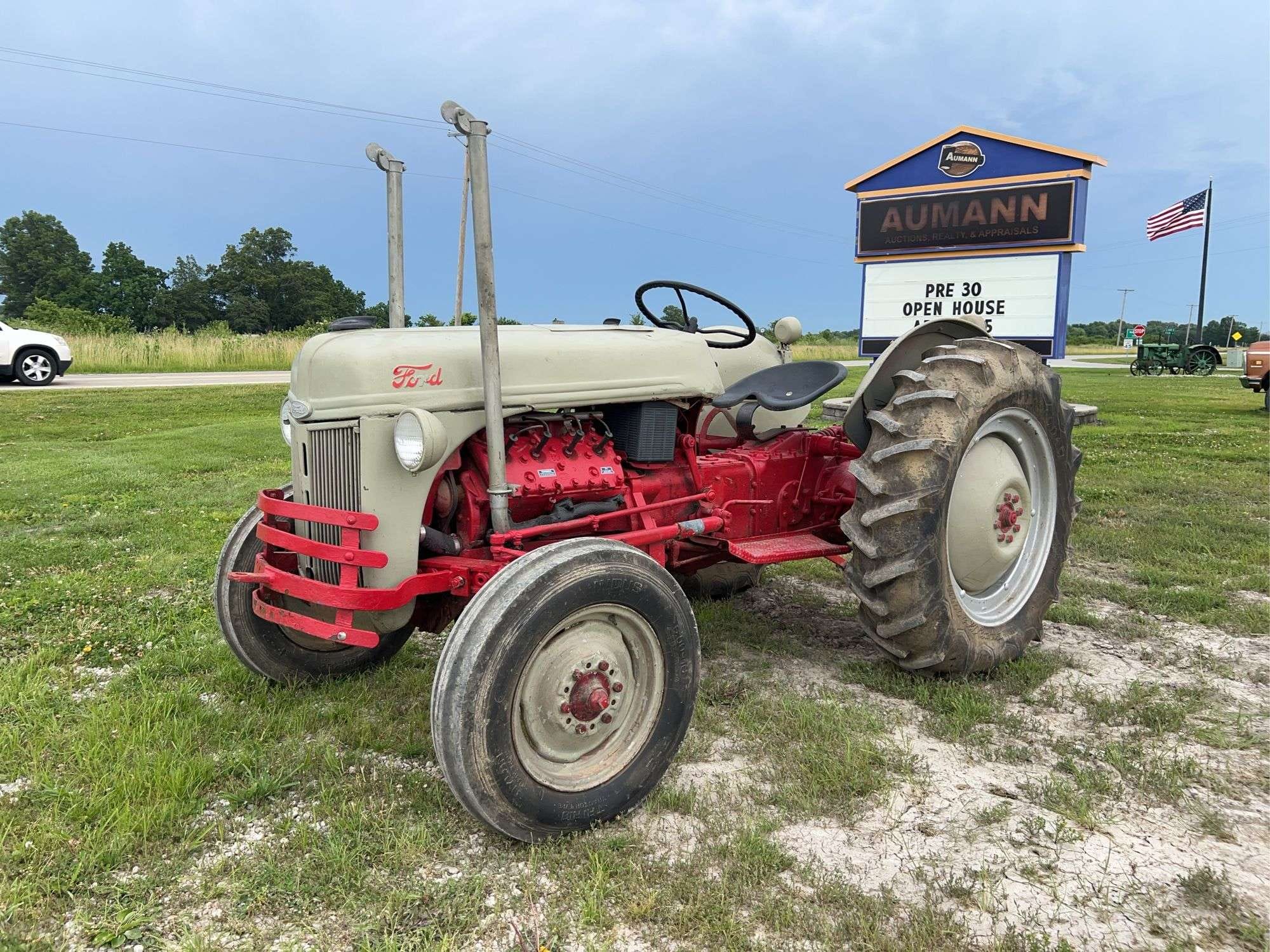 Ford 8N Equipment Image0