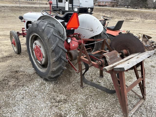 Image of Ford 8N equipment image 4
