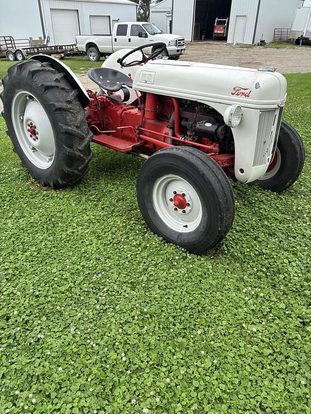Image of Ford 8N equipment image 1