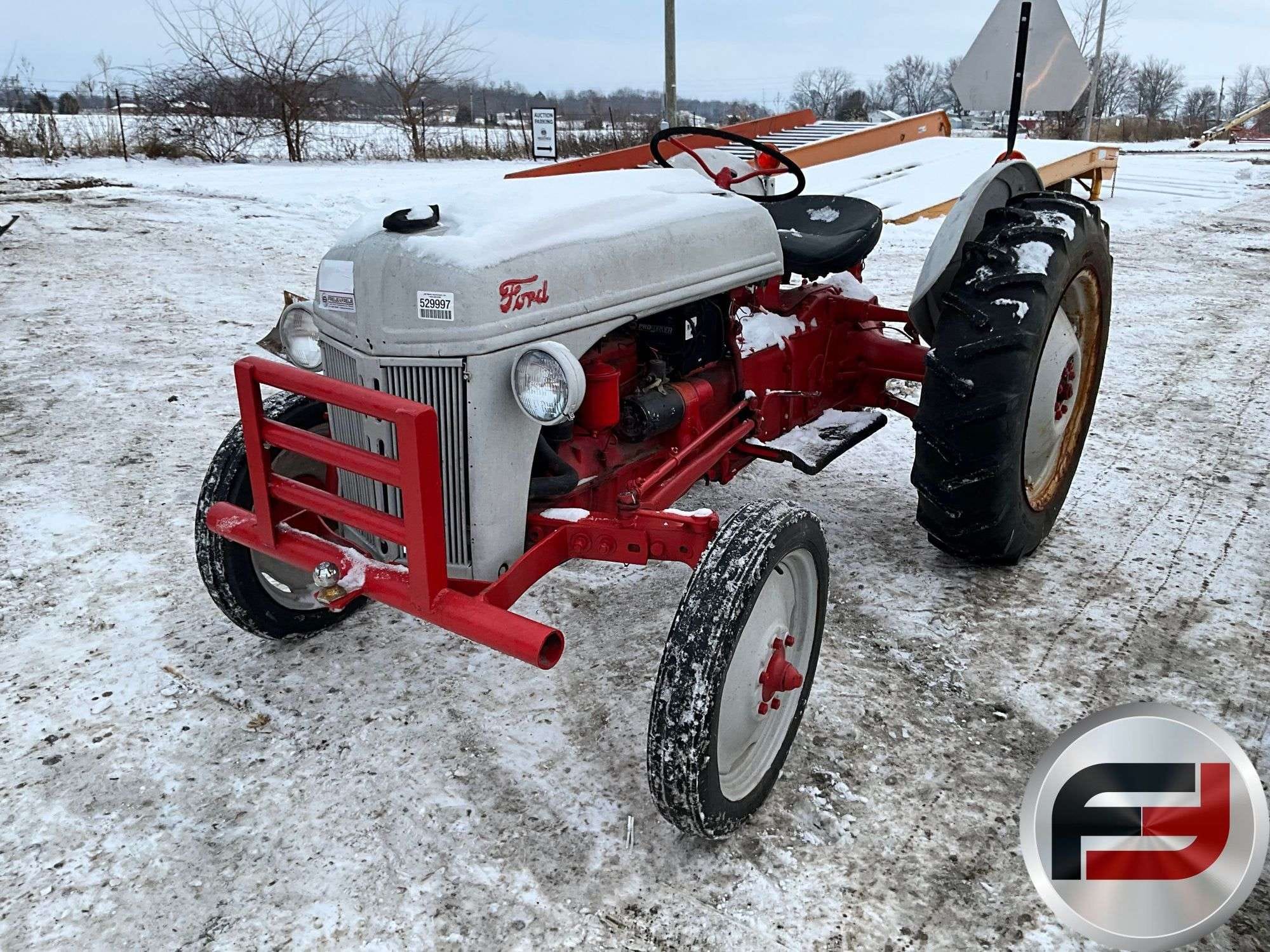 Ford 8N Equipment Image0