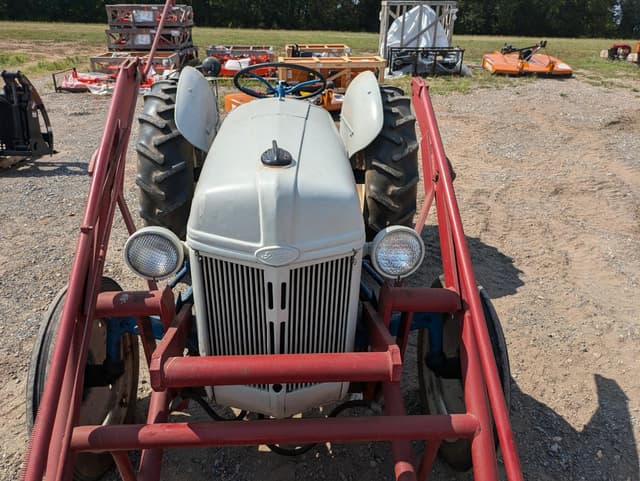 Image of Ford 8N equipment image 4