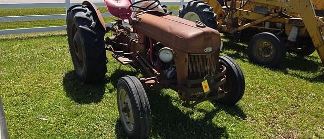 Image of Ford 8N equipment image 1
