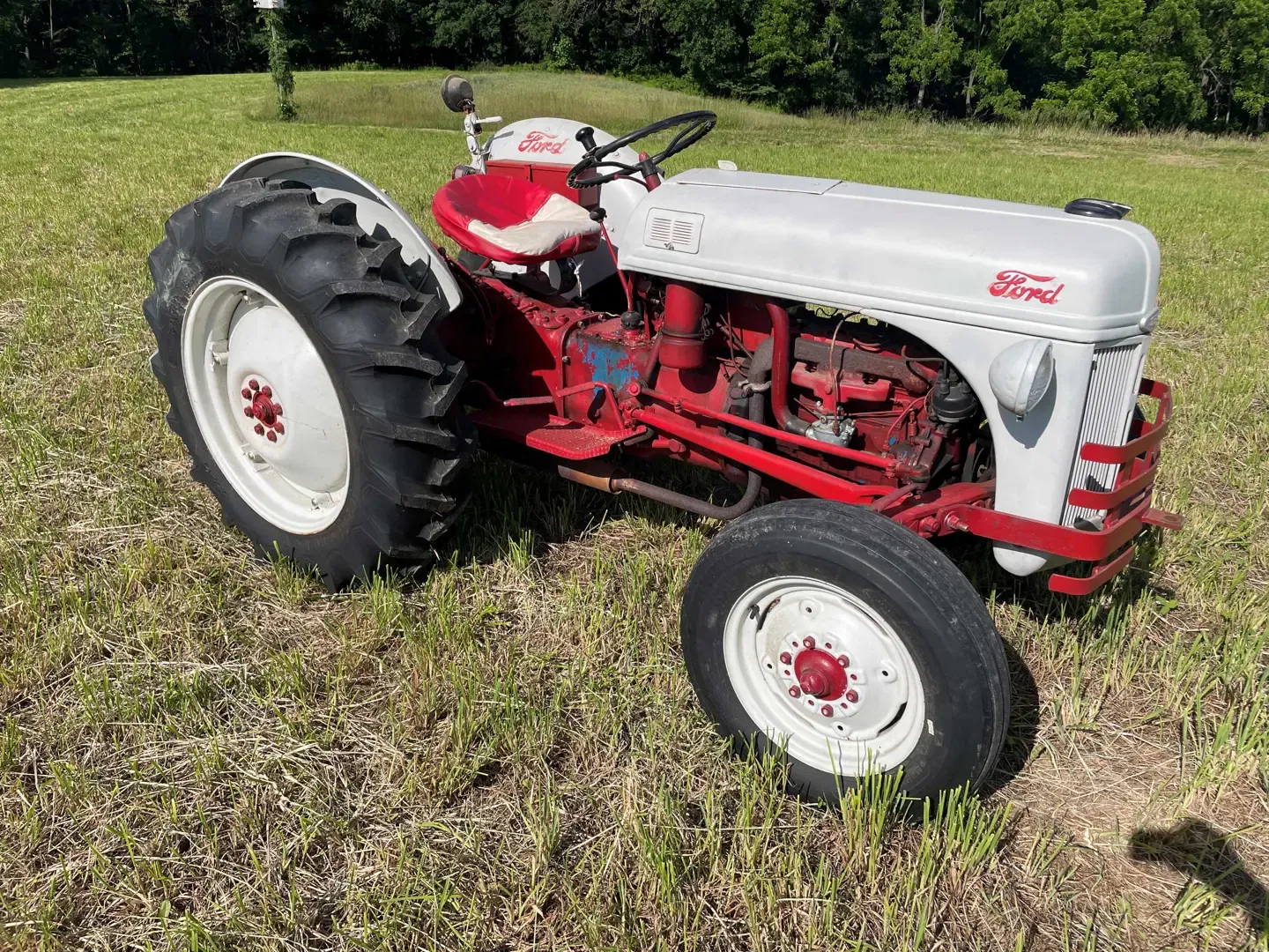 Ford 8N Equipment Image0