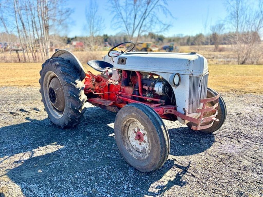 1948 Ford 8N Equipment Image0