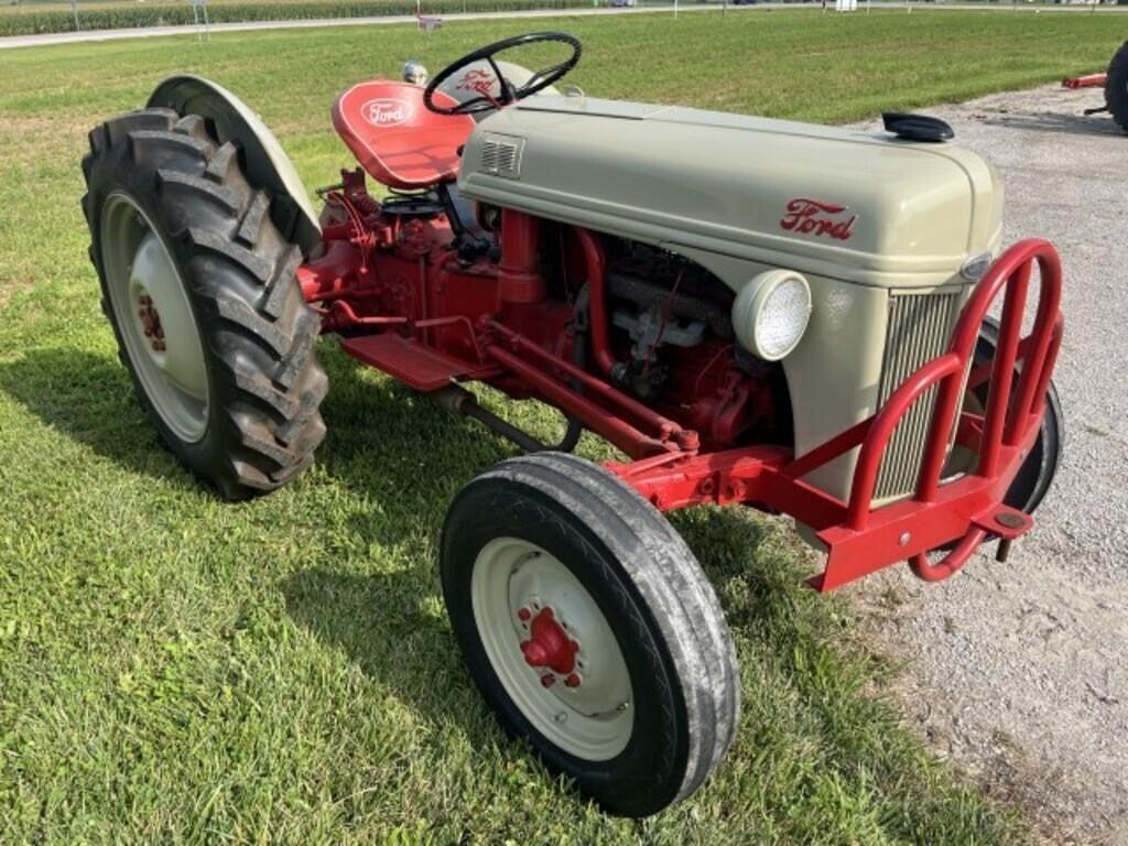 Image of Ford 8N Primary Image