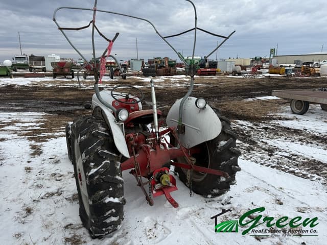 Image of Ford 8N equipment image 2