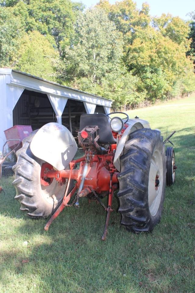 Image of Ford 8N equipment image 1
