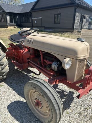 Image of Ford 8N equipment image 2