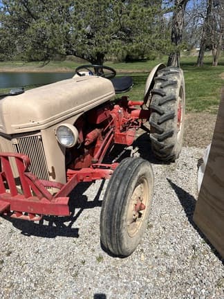 Image of Ford 8N equipment image 4
