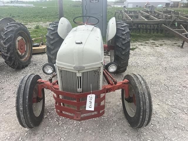 Image of Ford 8N equipment image 2
