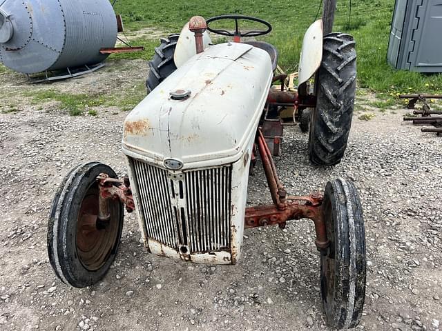 Image of Ford 8N equipment image 1