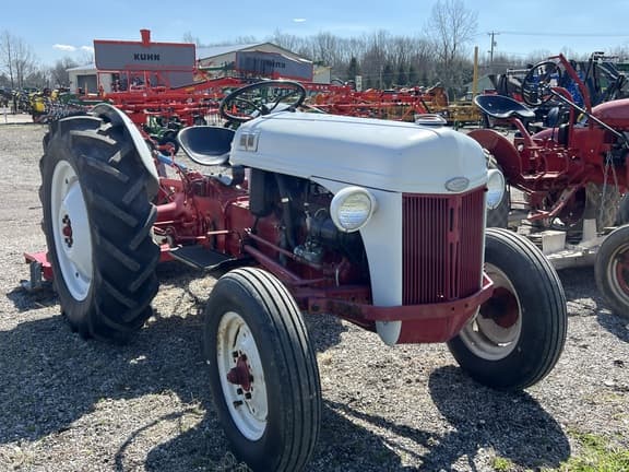 Image of Ford 8N equipment image 1