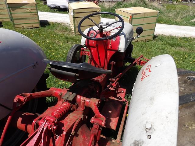 Image of Ford 8N equipment image 4