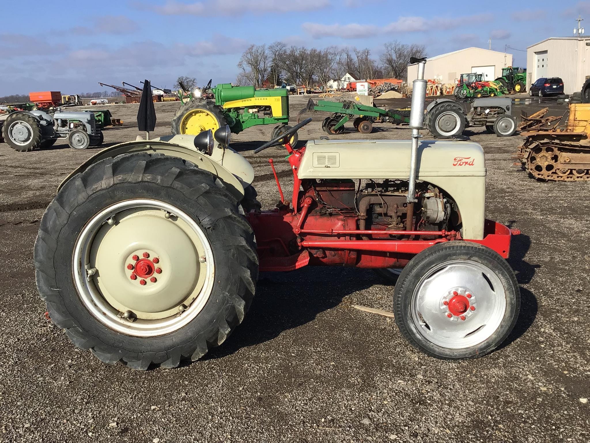 Ford 8N Equipment Image0