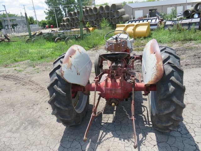 Image of Ford 8N equipment image 4