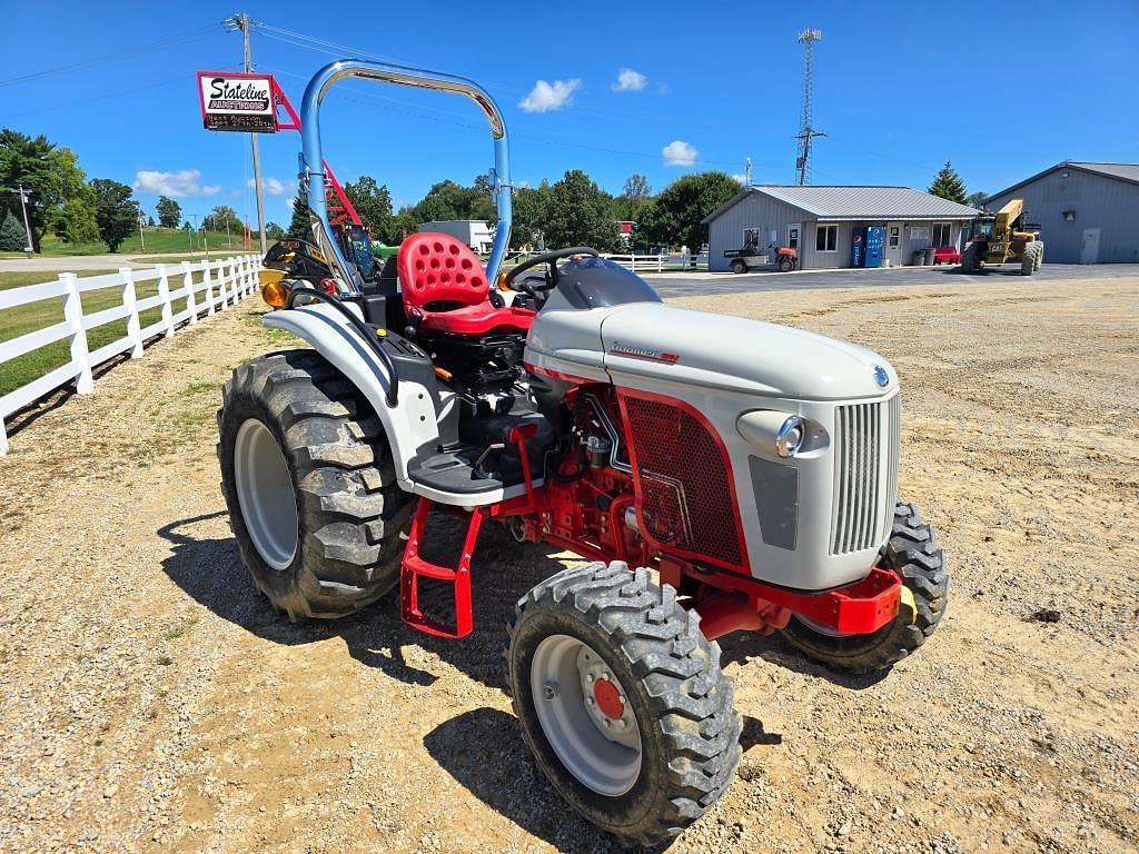 Image of New Holland Boomer 8N Primary image