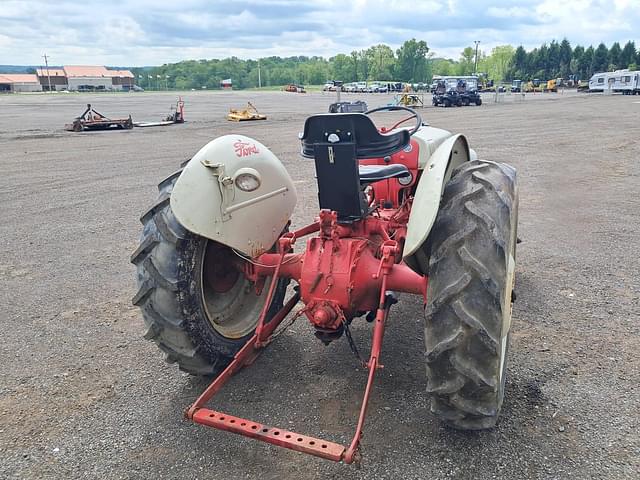 Image of Ford 8N equipment image 2