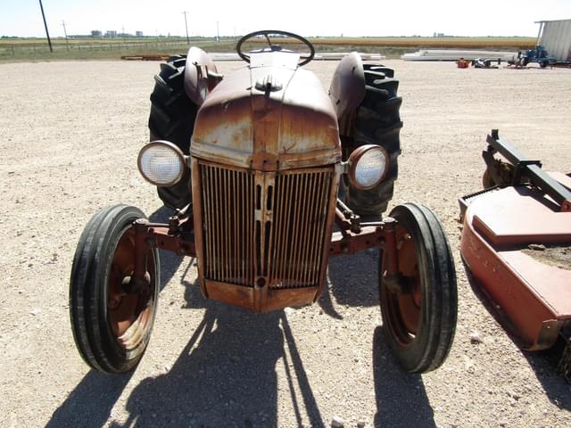 Image of Ford 8N equipment image 1