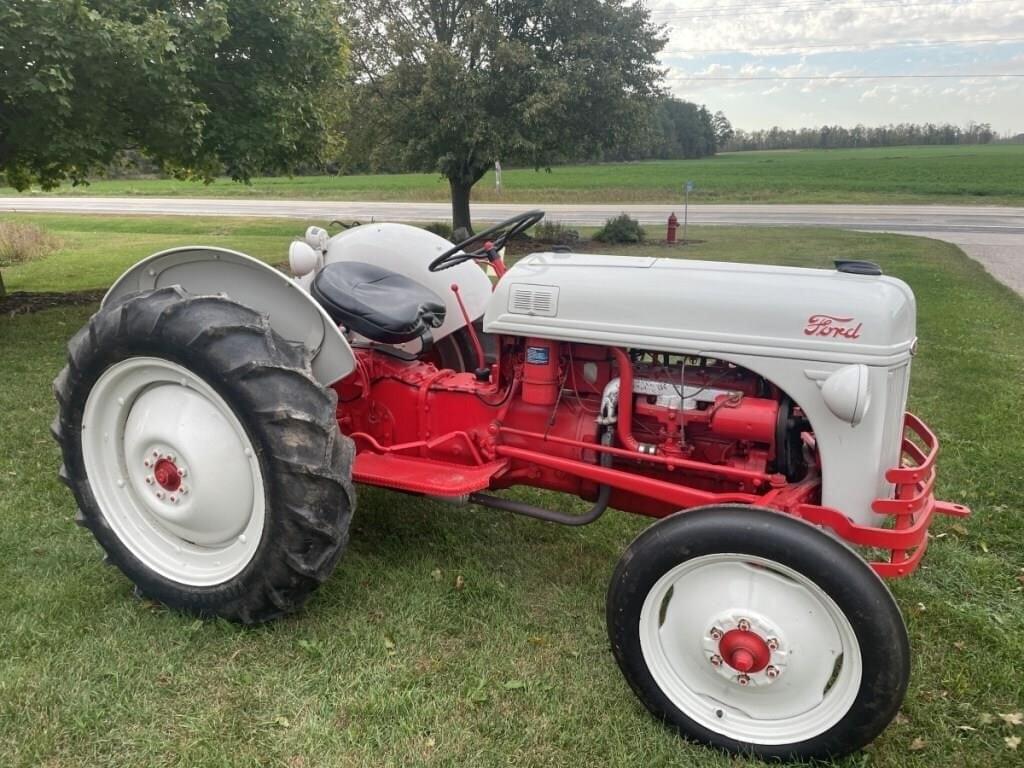 Image of Ford 8N Primary image