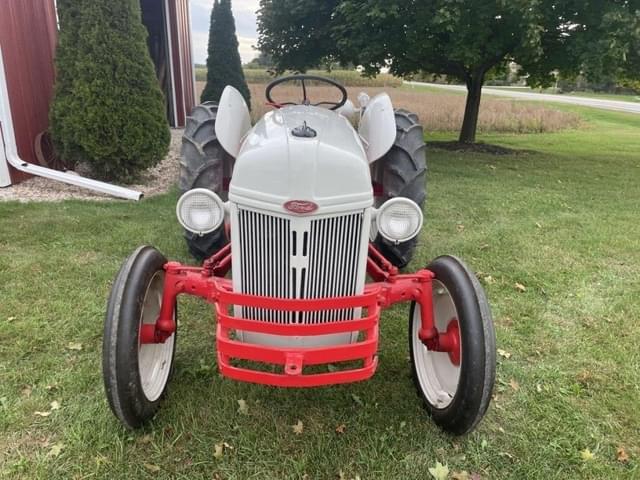 Image of Ford 8N equipment image 3