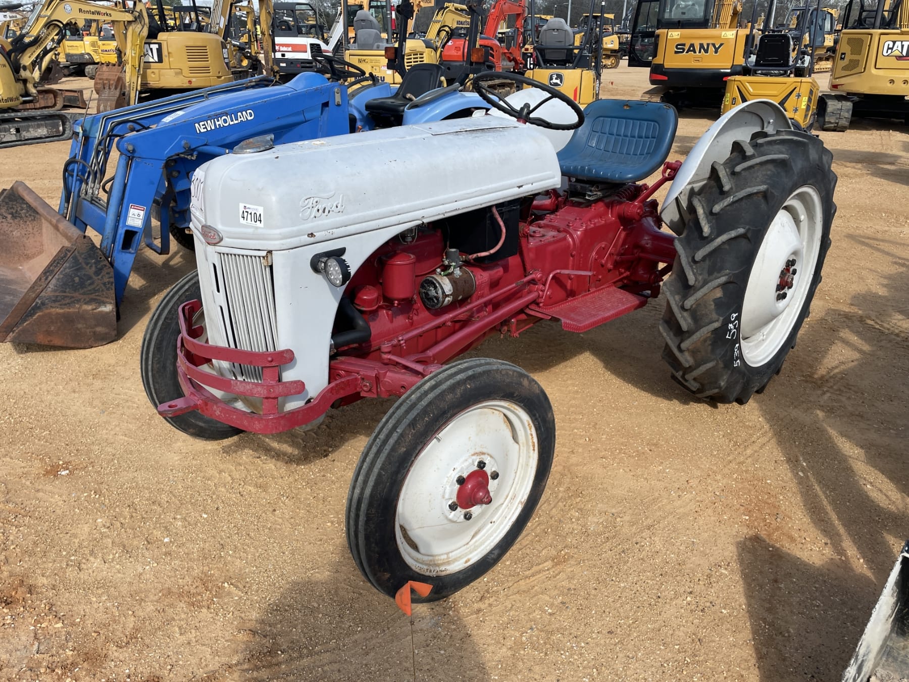 Ford 8N Equipment Image0