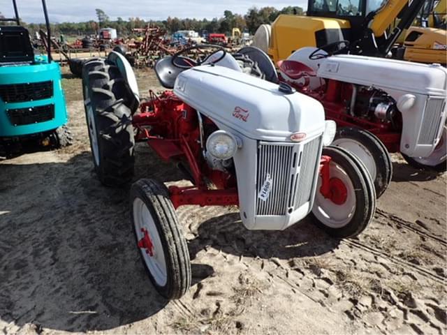 Image of Ford 8N equipment image 1