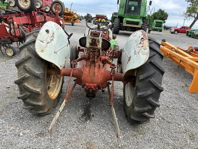 Image of Ford 8N equipment image 2