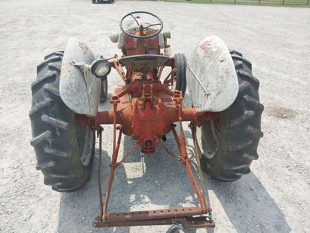 Image of Ford 8N equipment image 3