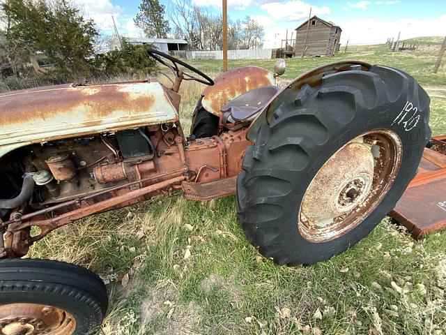 Image of Ford 8N equipment image 1