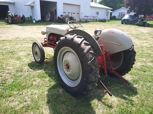 Image of Ford 8N equipment image 2