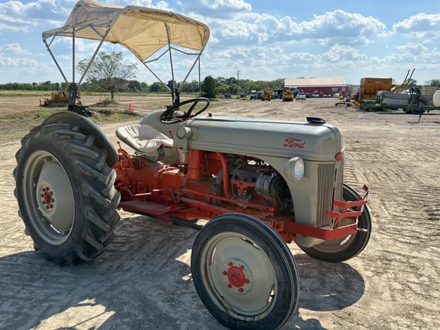 Image of Ford 8N equipment image 4