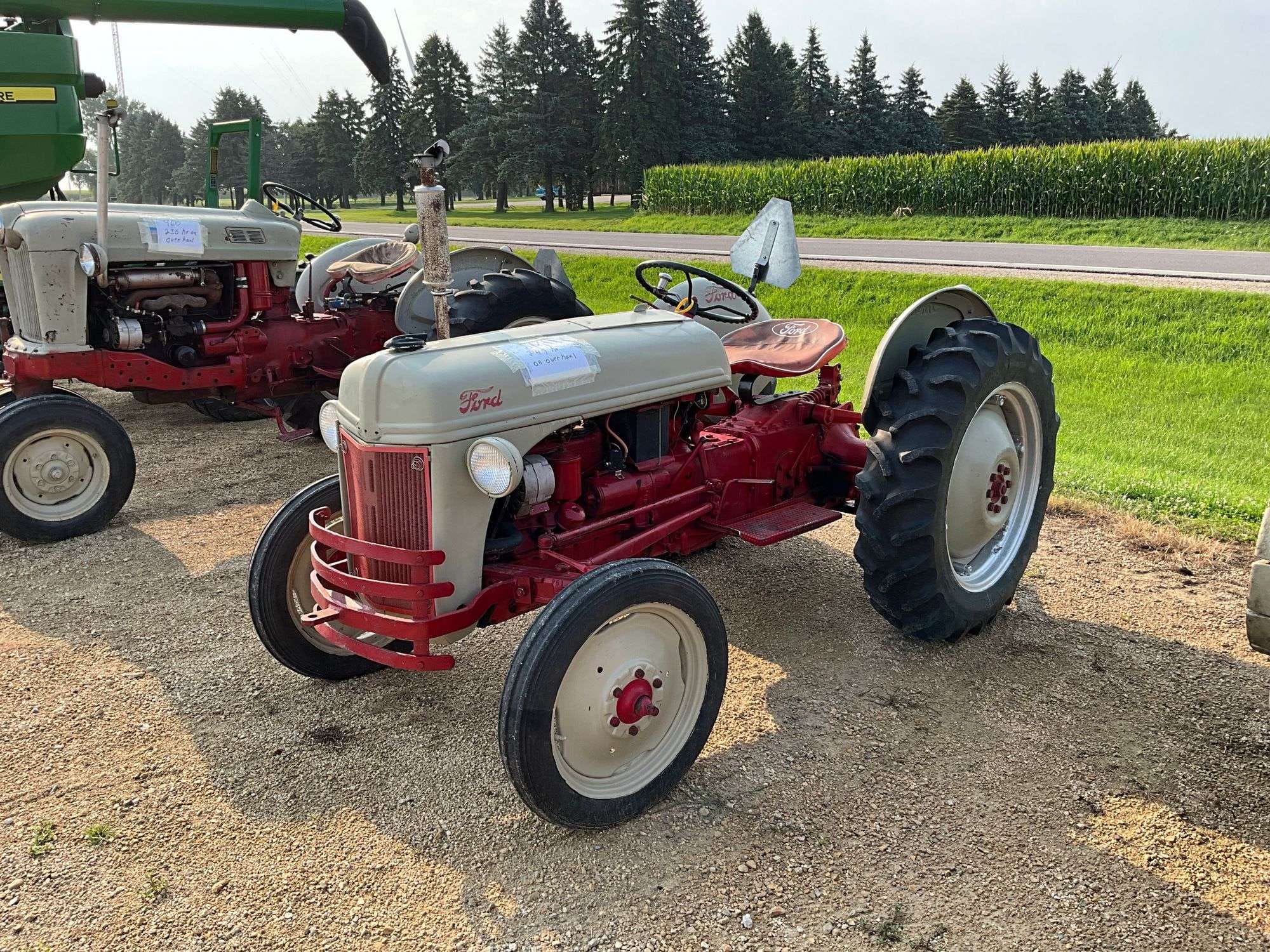 Ford 8N Equipment Image0