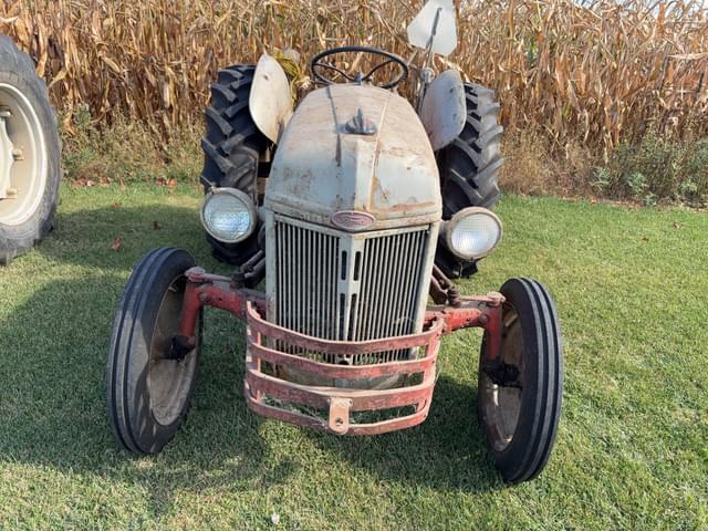 Image of Ford 8N equipment image 2