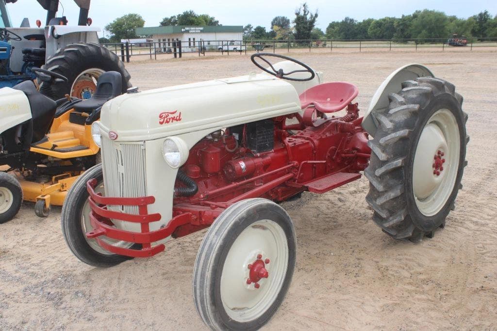 Image of Ford 8N Primary image