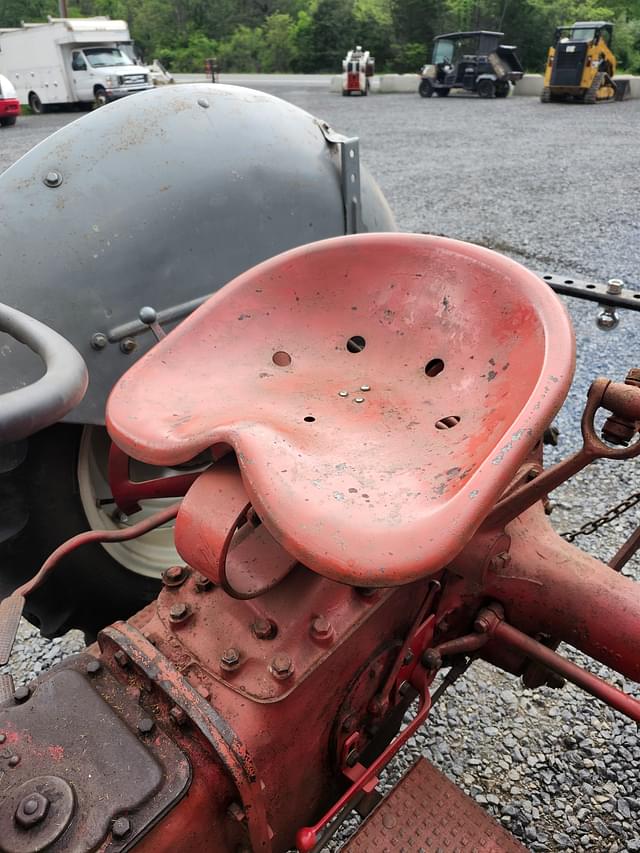 Image of Ford 8N equipment image 4