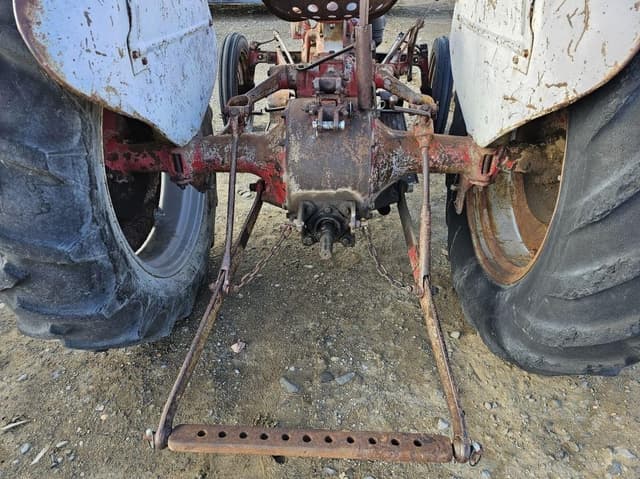Image of Ford 8N equipment image 4