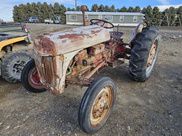 Image of Ford 8N equipment image 1