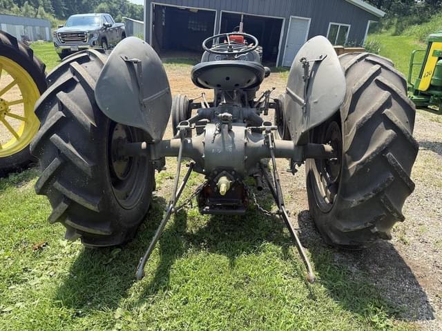 Image of Ford 8N equipment image 4