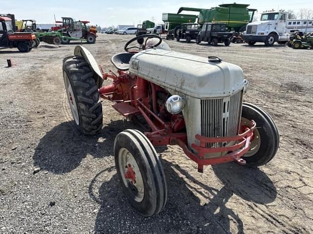 Image of Ford 8N equipment image 3