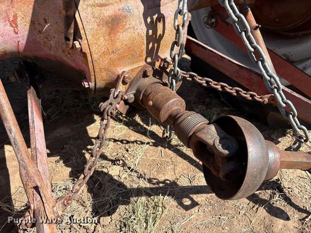 Image of Ford 8N equipment image 4
