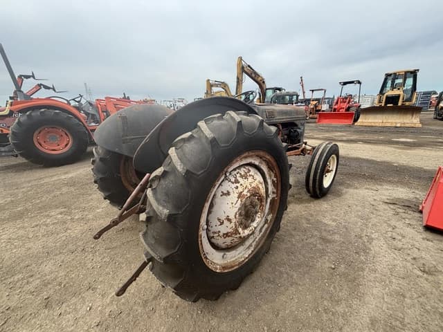 Image of Ford 8N equipment image 2