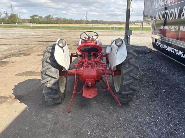 Image of Ford 8N equipment image 4